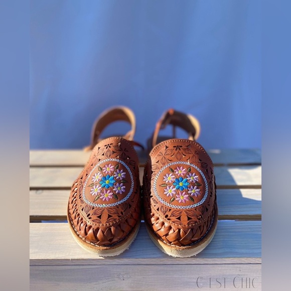 Brown Seven Flower Embroidered Artisan Handmade Huarache Sandals​